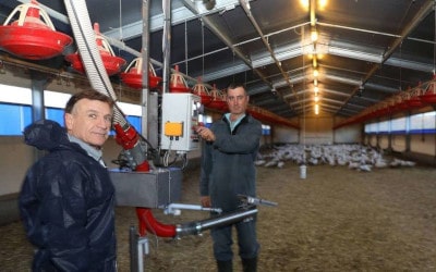 Notre Sentinel Robot « épand la litière et veille au grain » dans le Sud Ouest